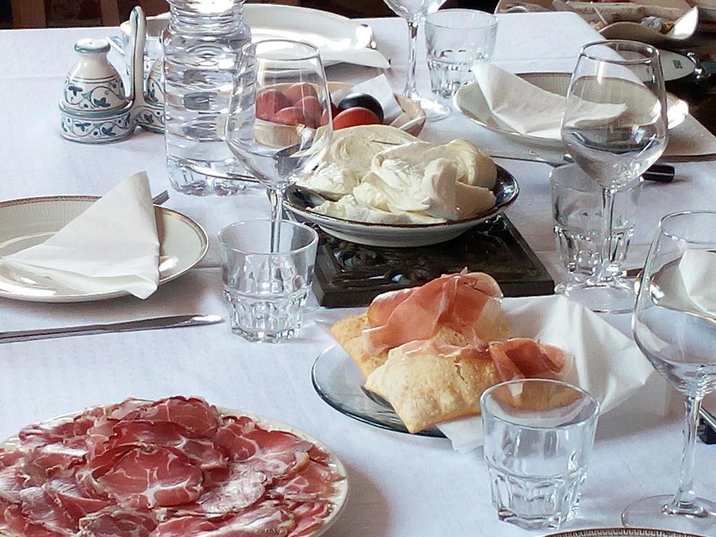 Podere Schioppello Casale Con Appartamenti Privati Cibottola Ngoại thất bức ảnh